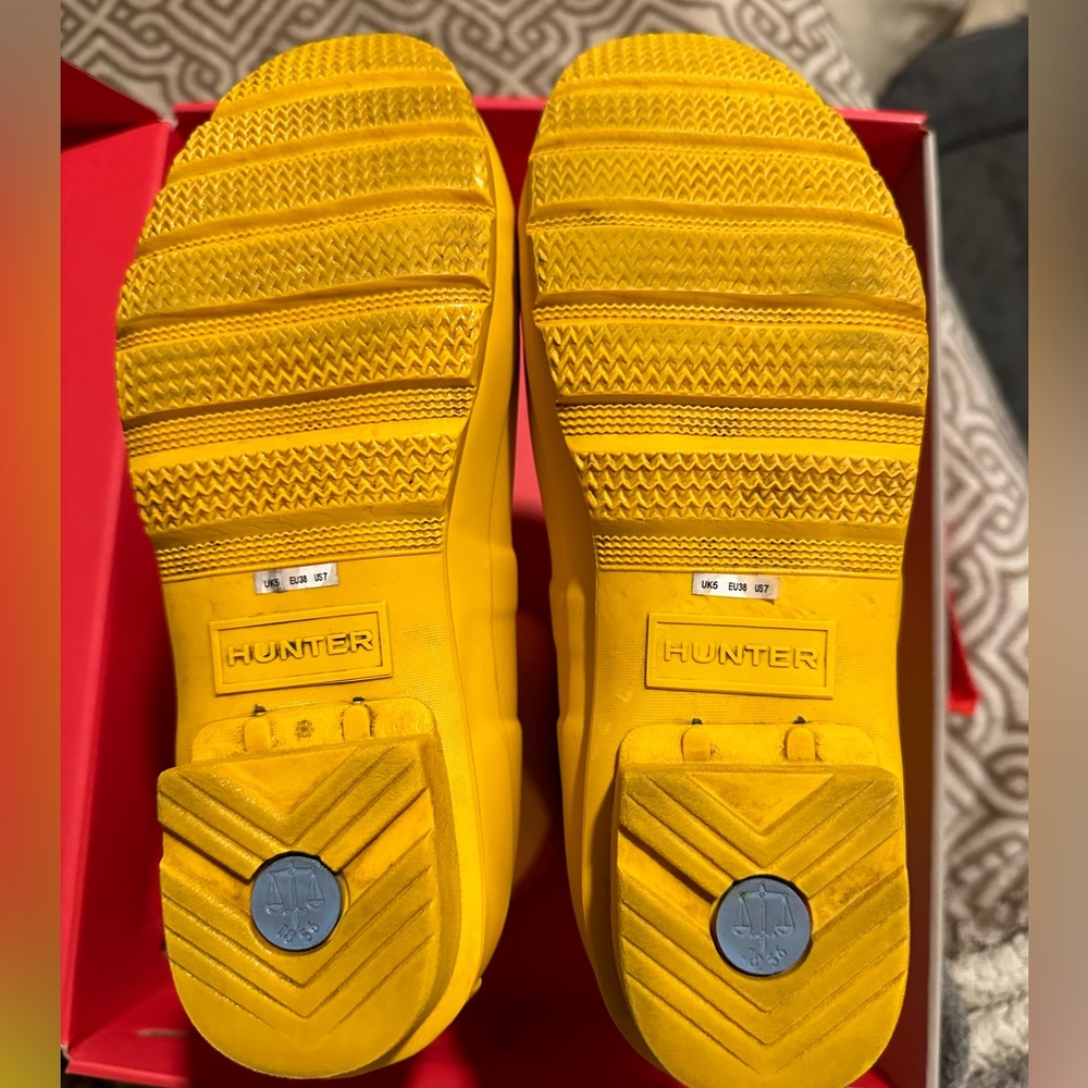 Hunter Boots Original Short Yellow - Picture 8 of 9